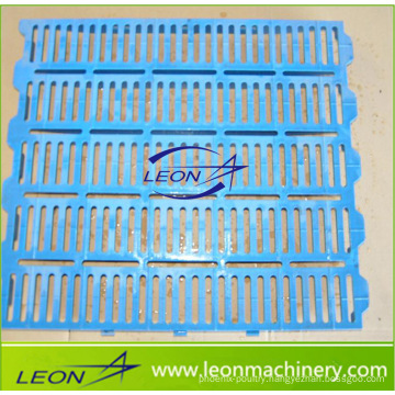 Leon series pig house using plastic slat floor